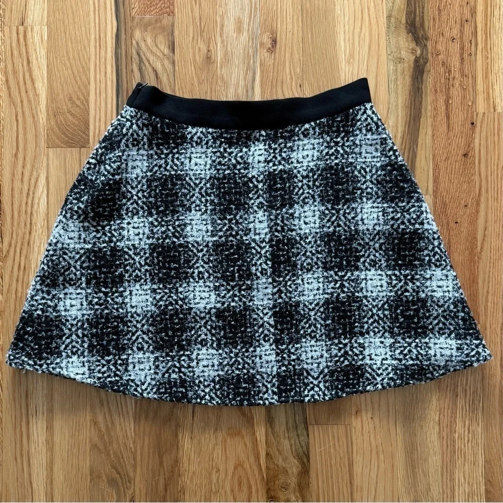 BCBGeneration Black Combo Tweed Skater Mini Skirt • Size 2